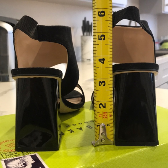 H&M Chunky Slingback Heels (Black) - Size 40 (Fits like US 9) - Picture 2 of 6